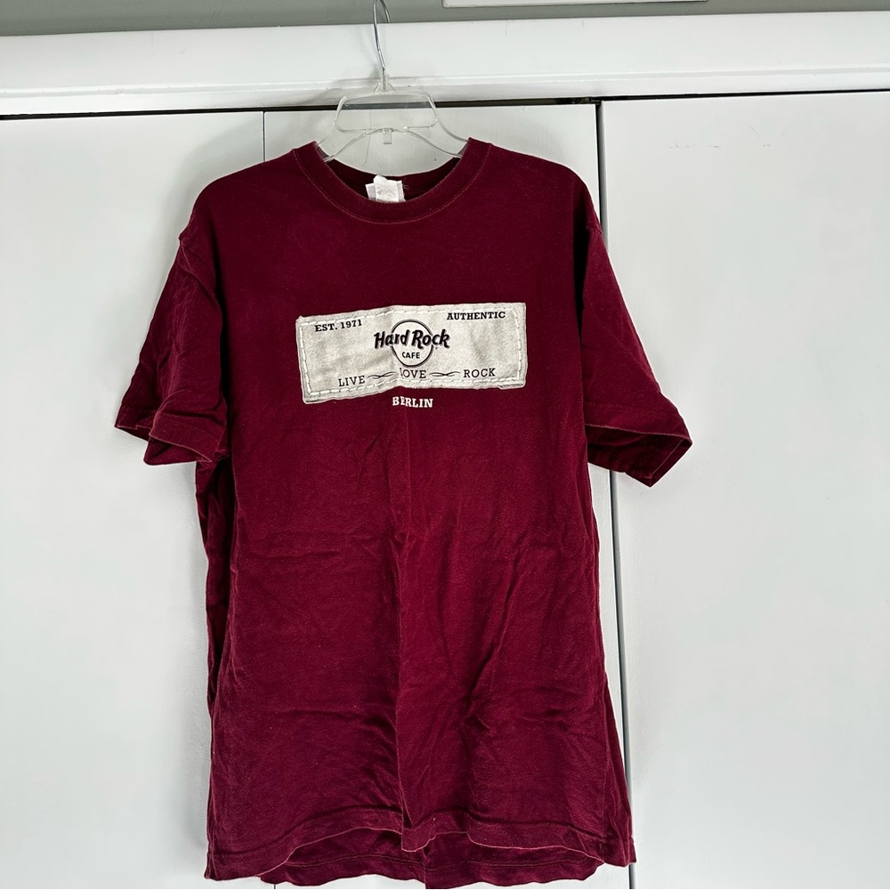 Hard Rock Cafe Berlin Burgundy Tee